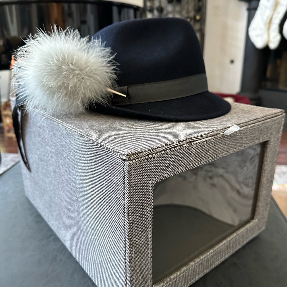 Original Franzosen Hut Wool Fedora with Feather Accent + Display Box
